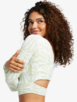 Roxy Waves For Days Long Sleeve UPF 50 Rashguard -Roxy Shop arjwr03203 roxyw gcy9 frt3